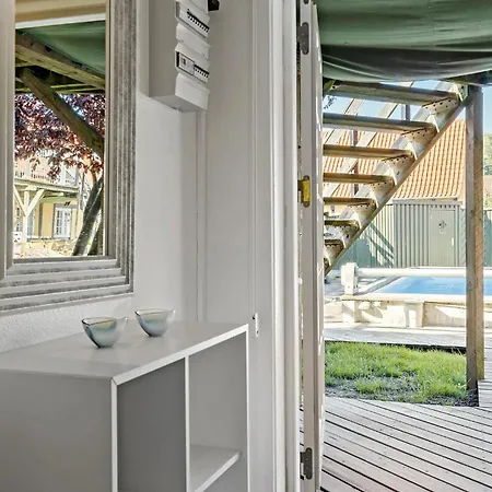 아파트 2 Bedroom Awesome In 스바네케