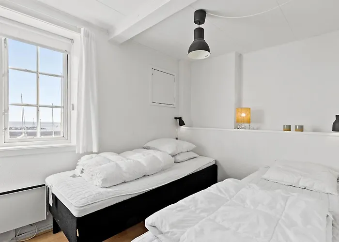 Apartamento 2 Bedroom Awesome In *