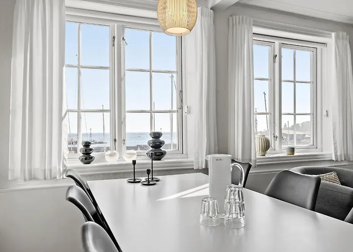 2 Bedroom Awesome In 아파트 스바네케